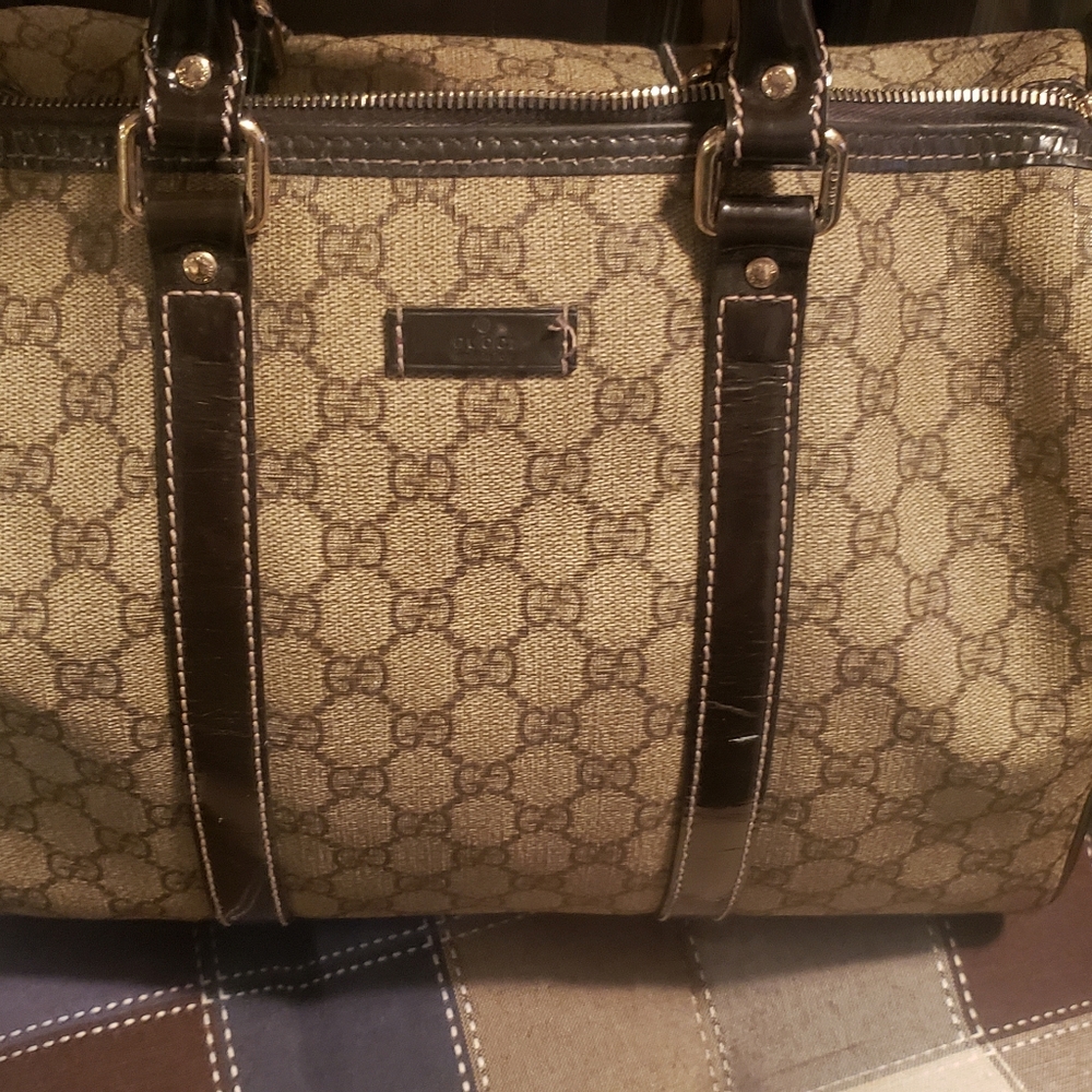 Authentic Gucci purse - Picture 9 of 16